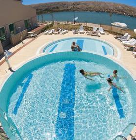 Chorvatský hotel Pagus s bazénem