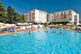 Chorvatský hotel Valamar Luna s bazénem