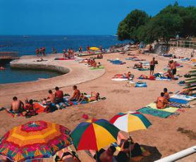 Chorvatský hotel Valamar Luna s pláží