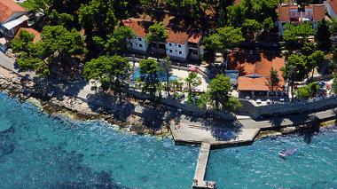 Chorvatský hotel Lina u moře