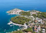 Chorvatská vesnička Drage na pobřeží