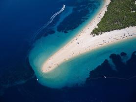 ostrov Brač - pláž Zlatni Rat